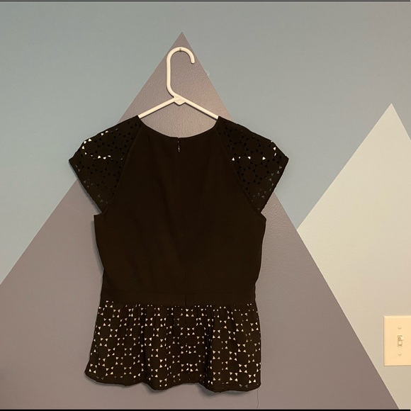 4P Ann Taylor Black Peplum Top - Picture 7 of 7